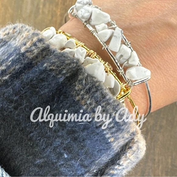 Howlite donuts and rose gold medium hoops charms dangle earrings - Picture 7 of 10